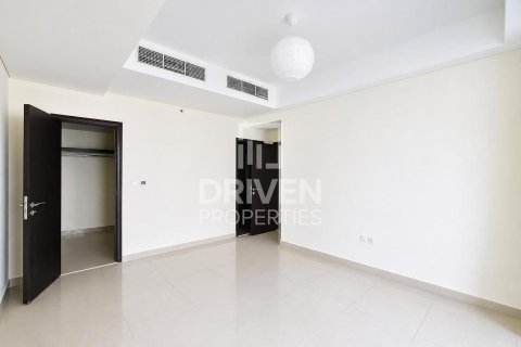 Apartment in 29 Burj Boulevard, Downtown Dubai (Downtown Burj Dubai), Dubai 2 bedrooms, 118.36 sq.m. № 138175 - photo 4