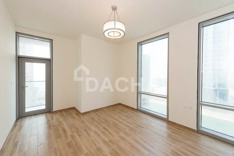 Apartment in Al Habtoor City, Business Bay, Dubai 1 bedroom, 75 sq.m. № 113693 - photo 4