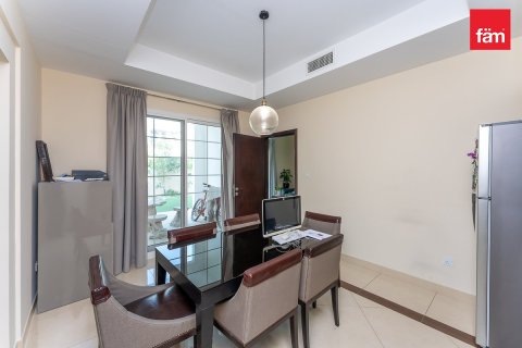 Villa in Dubai 4 bedrooms, 635.9 sq.m. № 121987 - photo 15