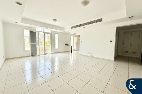 Villa in Springs 14, The Springs, Dubai 3 bedrooms, 228 sq.m. № 74488 - photo 2