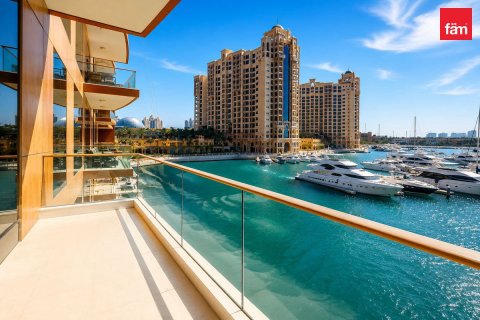 Apartment in Palm Jumeirah, Dubai 3 bedrooms, 210.5 sq.m. № 134853 - photo 9