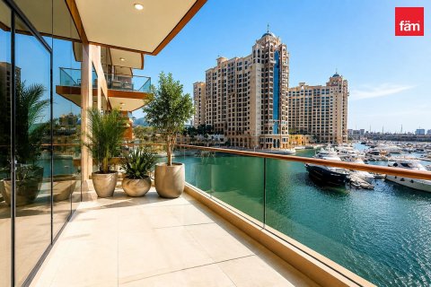 Apartment in Palm Jumeirah, Dubai 3 bedrooms, 210.5 sq.m. № 134853 - photo 7