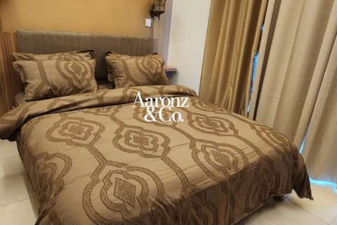 Apartamento en Jumeirah Lake Towers, Dubai, 1 dormitorio, 70 m², № 113070 - foto 5