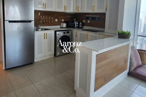 Apartamento en Jumeirah Lake Towers, Dubai, 1 dormitorio, 70 m², № 113070 - foto 11