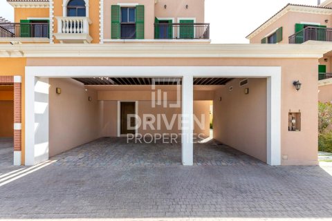 Villa à Jumeirah, Dubai, 4 chambres, 450.21 m², № 140016 - photo 22