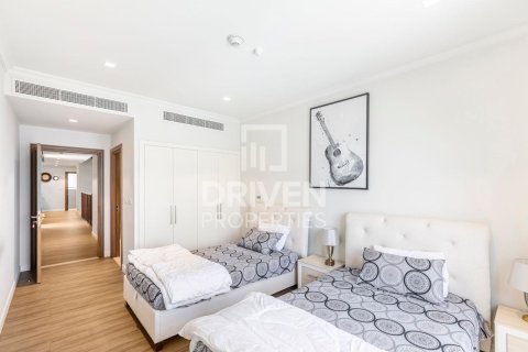 Villa à Jumeirah, Dubai, 4 chambres, 450.21 m², № 140016 - photo 5