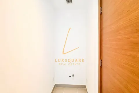 Apartment in Al Wasl, Dubai 2 bedrooms, 173 sq.m. № 118949 - photo 23