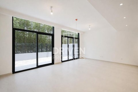 Townhouse in Mudon, Dubai 3 bedrooms, 168.62 sq.m. № 134192 - photo 2
