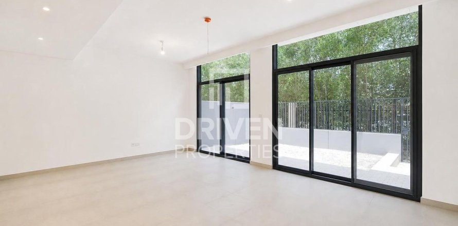 Townhouse in Mudon, Dubai 3 bedrooms, 168.62 sq.m. № 134192