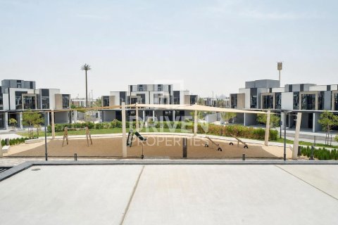 Townhouse in Mudon, Dubai 3 bedrooms, 168.62 sq.m. № 134192 - photo 18