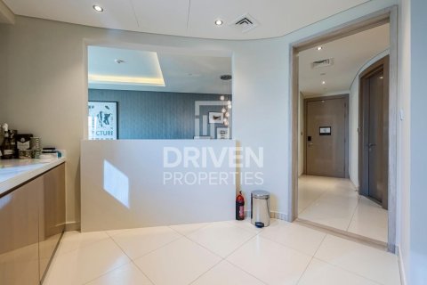 Снять в аренду квартиру в DAMAC Towers by Paramount, Бизнес-Бэй, Дубай: 3 спальни, 162.21м², № 138810 - фото 11