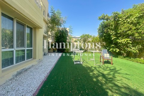 Villa in Meadows 1, Meadows, Dubai 5 bedrooms, 540.04513900 sq.m. № 110040 - photo 8