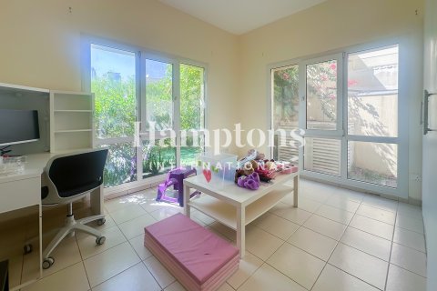 Villa in Meadows 1, Meadows, Dubai 5 bedrooms, 540.04513900 sq.m. № 110040 - photo 15