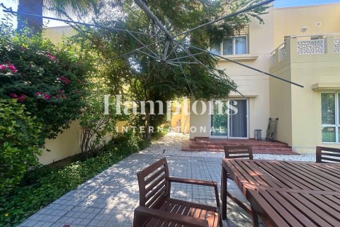 Villa in Meadows 1, Meadows, Dubai 5 bedrooms, 540.04513900 sq.m. № 110040 - photo 2