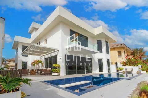 Villa in Palm Jumeirah, Dubai 6 bedrooms, 622 sq.m. № 121480