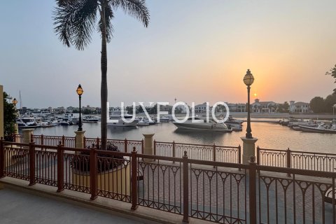 Снять в аренду квартиру в Marina Residences, Пальма Джумейра, Дубай: 3 спальни, 439м², № 46334 - фото 24