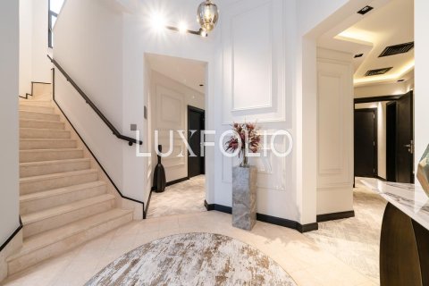 Снять в аренду виллу в Garden Homes, Пальма Джумейра, Дубай: 5 спален, 622м², № 46330 - фото 4