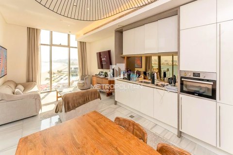 Apartment in Palm Jumeirah, Dubai 3 bedrooms, 185 sq.m. № 73211 - photo 3