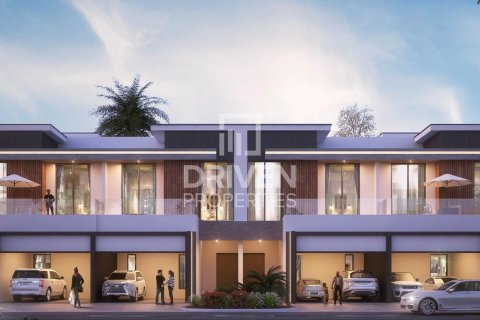Villa en Dubai, 5 dormitorios, 444.45 m², № 135558