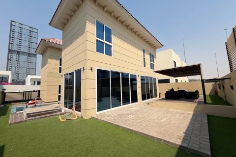 Villa en Al Barsha, Dubai, 5 dormitorios, 540 m², № 137858 - foto 28