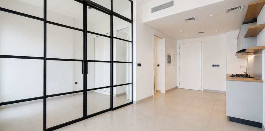 Квартира в Дубае, 1 спальня, 45м², № 137850