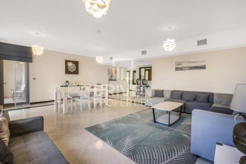 Apartment in Murjan, Jumeirah Beach Residence, Dubai 3 bedrooms, 201.6 sq.m. № 138522 - photo 3