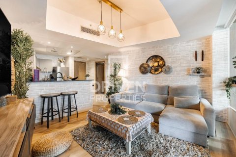 Appartement à The Waves, Dubai Marina, Dubai, 1 chambre, 81.57 m², № 138520