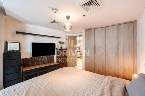 Apartment in The Waves, Dubai Marina, Dubai 1 bedroom, 81.57 sq.m. № 138520 - photo 4