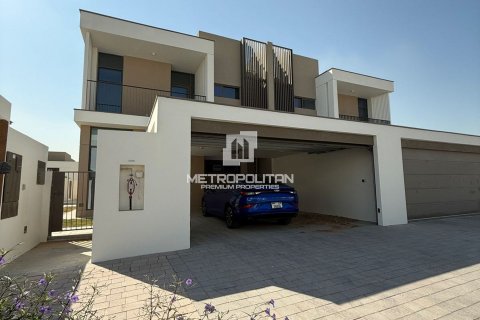 Villa in Al Furjan, Dubai 4 bedrooms, 305 sq.m. № 74067