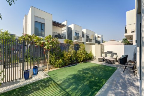 Adosado en Dubai, 4 dormitorios, 224 m², № 137835 - foto 24