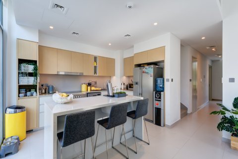 Adosado en Dubai, 4 dormitorios, 224 m², № 137835 - foto 4