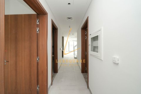 Townhouse in Al Furjan, Dubai 4 bedrooms, 672 sq.m. № 110641 - photo 10