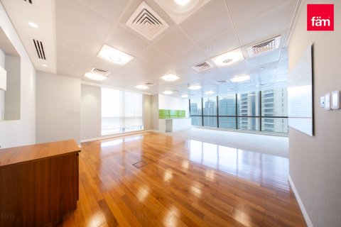 Bureau à Dubai, 340.9 m², № 97517