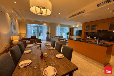 Appartement à DIFC, Dubai, 2 chambres, 155 m², № 108295 - photo 13