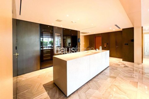 Villa en FIVE Palm Jumeirah, Palm Jumeirah, Dubai, 5 dormitorios, 1143 m², № 44291 - foto 4