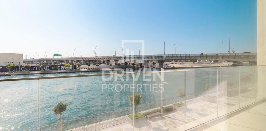 Apartamento en Al Wasl, Dubai, 2 dormitorios, 129.6 m², № 140093