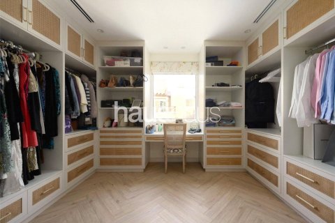 Купить виллу в Арабиан Ранчес, Дубай: 5 спален, 413м², № 43225 - фото 11