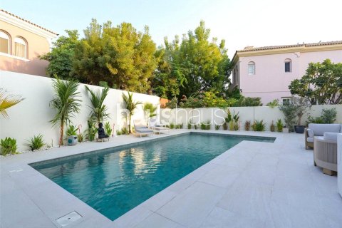 Купить виллу в Арабиан Ранчес, Дубай: 5 спален, 413м², № 43225 - фото 20