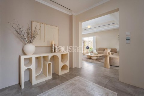 Villa in Dubai Investment Park, Dubai 4 bedrooms, 404 sq.m. № 43214 - photo 9