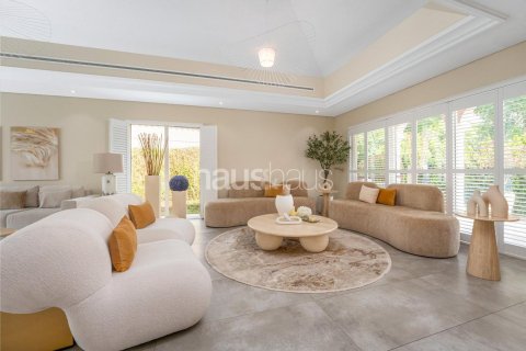 Villa in Dubai Investment Park, Dubai 4 bedrooms, 404 sq.m. № 43214 - photo 4
