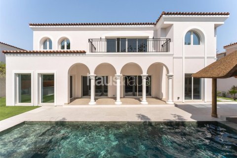 Villa en Dubai Investment Park, Dubai, 5 dormitorios, 577 m², № 43215 - foto 3