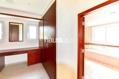 Купить виллу в Дубай Инвестмент Парке, Дубай: 5 спален, 577м², № 43217 - фото 10