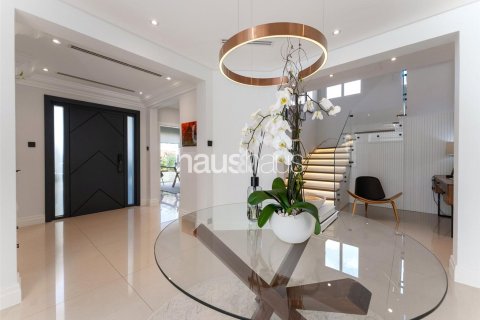 Villa in Dubai Investment Park, Dubai 5 bedrooms, 613 sq.m. № 43216 - photo 7