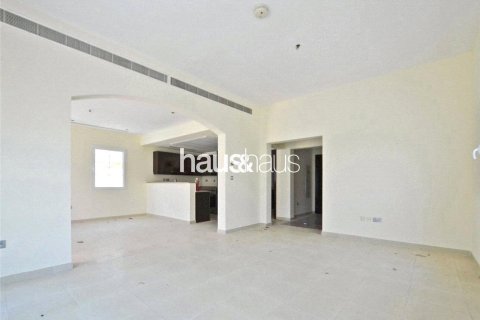 Villa in Jumeirah Village Triangle, Dubai 2 bedrooms, 250 sq.m. № 43213 - photo 2