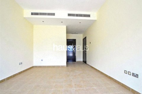 Villa in Jumeirah Village Triangle, Dubai 2 bedrooms, 250 sq.m. № 43213 - photo 4