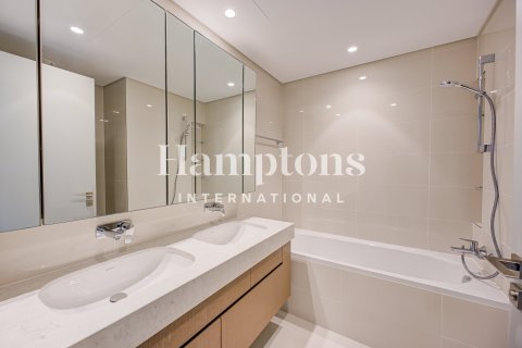Apartment in Dubai Harbour, Dubai 2 bedrooms, 130.34290900 sq.m. № 135057 - photo 12