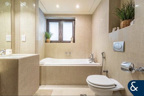 Apartment in Downtown Dubai (Downtown Burj Dubai), Dubai 1 bedroom, 81 sq.m. № 98858 - photo 12