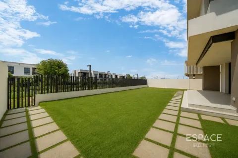 فيلا في جبل علي, دبي 4 غرف نوم, 369 م² رقم 122290 - صورة 18