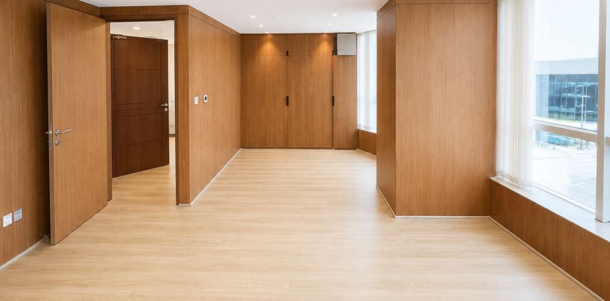 Office in Dubai 90 sq.m. № 134774
