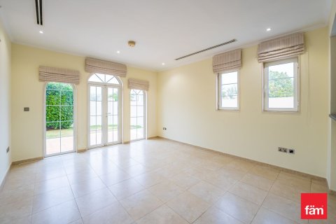 Villa in Jumeirah Park, Dubai 3 bedrooms, 524.5 sq.m. № 134775 - photo 7